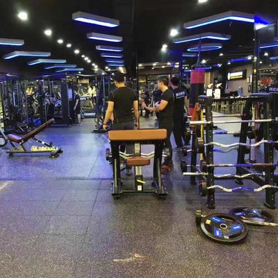 Καλή τιμή Λαστιχένιο χαλί δαπέδων απόδειξης SBR νερού φιλικό προς το περιβάλλον on-line