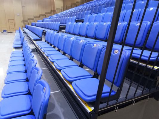 Καλή τιμή Ασημένια αναδιπλούμενη εξέδρα καθισμάτων με χωρητικότητα 200-500 ατόμων on-line