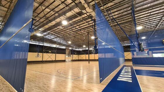 Αυτοματοποιημένο σύστημα ηλεκτρικού ελέγχου Διαχωριστική κουρτίνα με υψηλής αντοχής ύφασμα και προσαρμόσιμο χρώμα για εσωτερικά αθλήματα