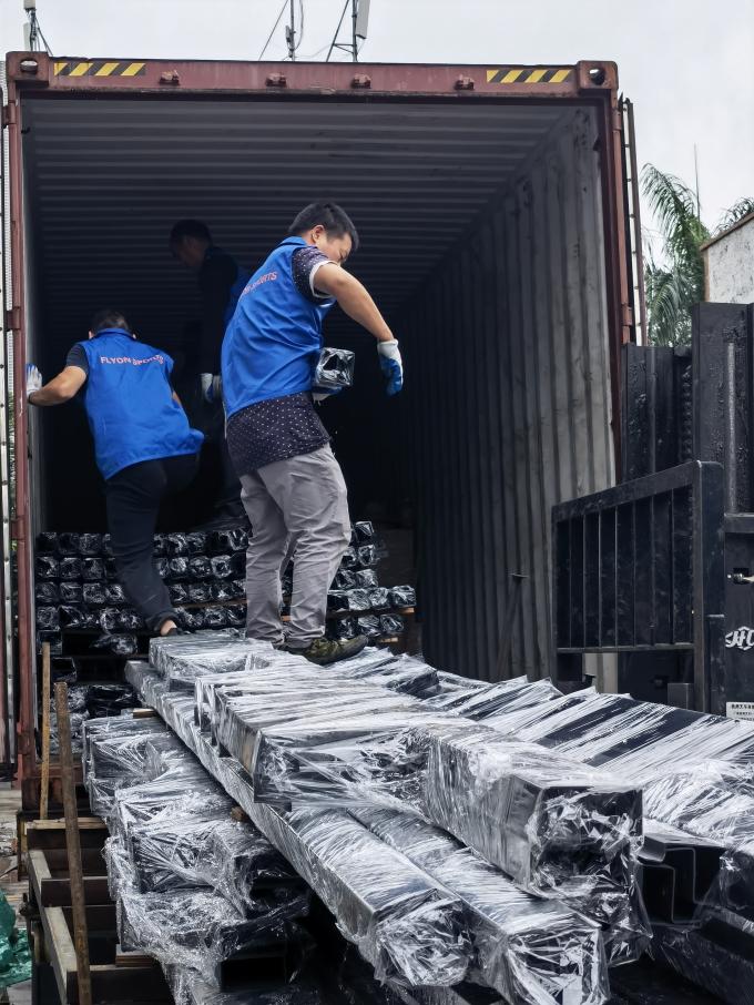 Ανθεκτικό προσαρμόσιμο ακροατήριο Σύγχρονα καθίσματα κινηματογράφου με πάνελ διαδρόμου 2